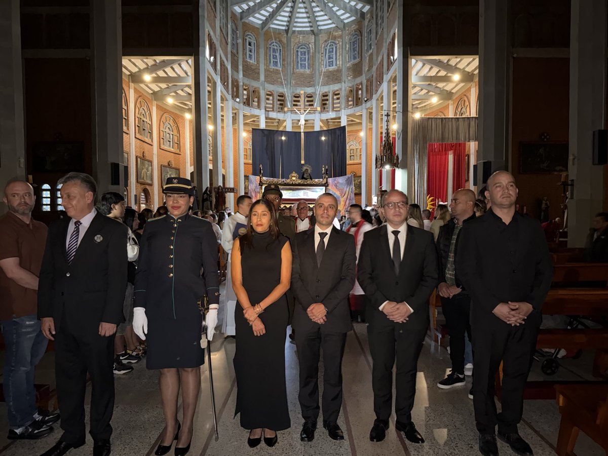 Juan_EspinalR's tweet image. #ViernesSanto procesión del Santo Sepulcro Jericó Antioquia.