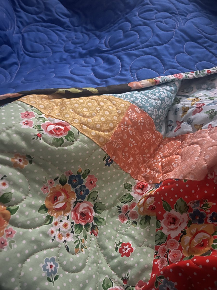 One of my sons best friends Grandmother made this quilt y’all. I’m in mf tears then Dwayne cried because it reminded him of his grandmother so much. The love from our church&amp; school unmatched. Then chef Blair brought us steak veggies potatoes steak prepared with love that was🔥🔥