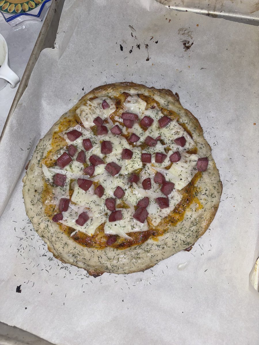 PissedOffMandaP's tweet image. A local farm stand gifted me a sourdough pizza crust 🫶🏼♥️ I don’t really have many pizza fixings so I made up something. Introducing the ball ⚾️ park pizza !!! Sauce is a mix of ketchup, yellow mustard, yum yum sauce, pickle juice, S/P, paprika, oregano, dill, #THC infused red