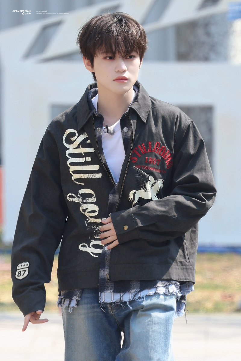 𝐒𝐭𝐫𝐚𝐰𝐛𝐞𝐫𝐫𝐲𝐂𝐡𝐞𝐞𝐬𝐞. tweet media