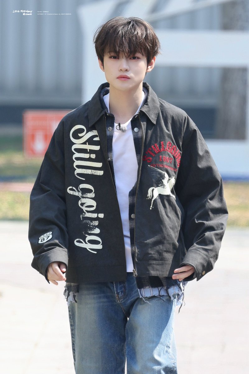 𝐒𝐭𝐫𝐚𝐰𝐛𝐞𝐫𝐫𝐲𝐂𝐡𝐞𝐞𝐬𝐞. tweet media