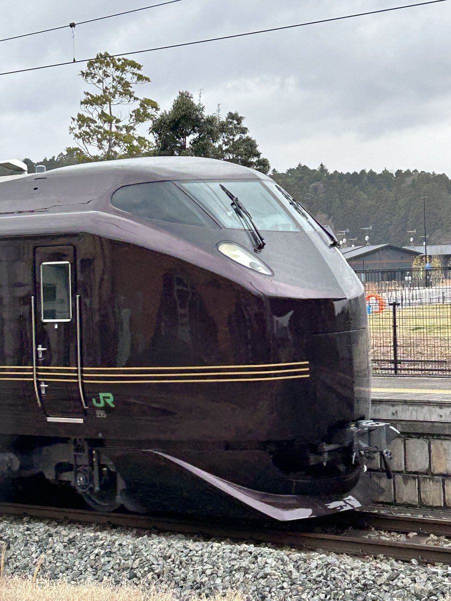 転職活動中の一七(かずな)→次:はつじゅー16→offf tweet media