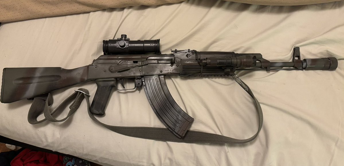 RedSparkPaper's tweet photo. @svd_mosin Secret 4th option, paint https://t.co/JATZLwRsrg