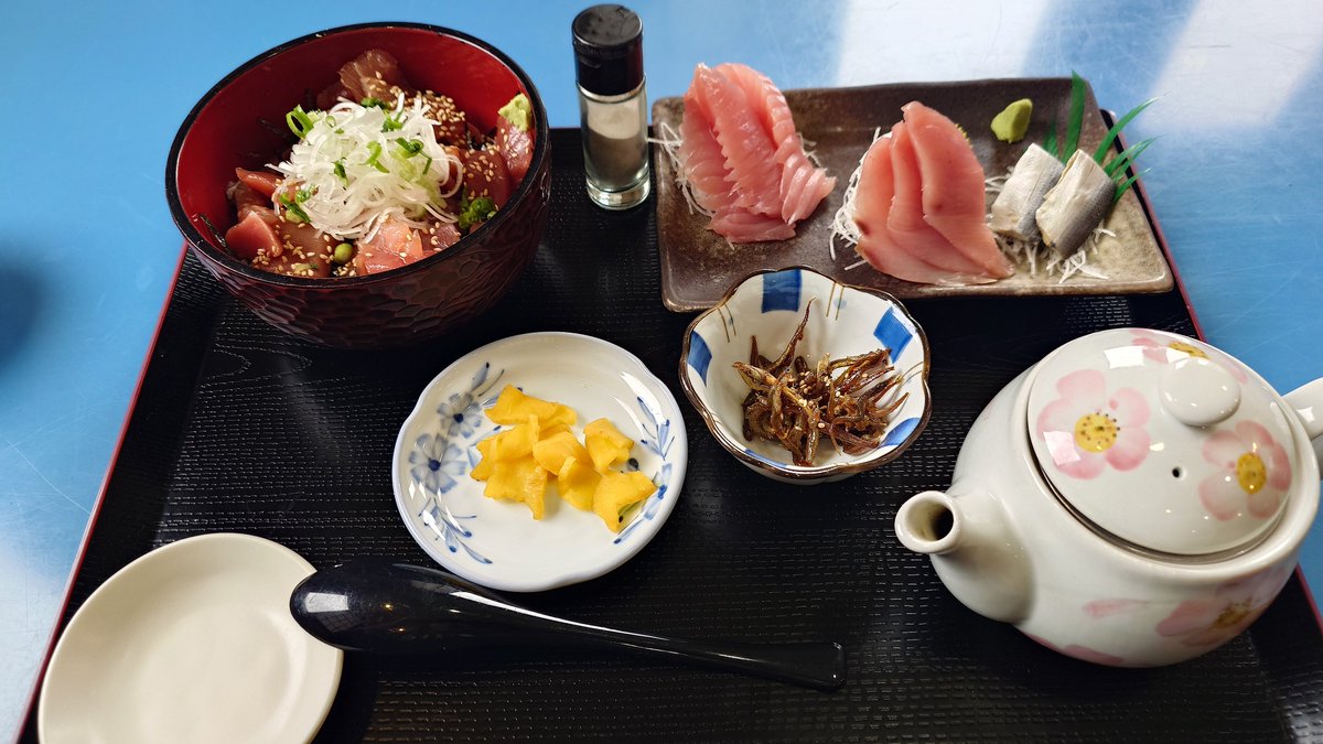 munou_social's tweet photo. お昼ごはん！ https://t.co/9m9SNLaDXe