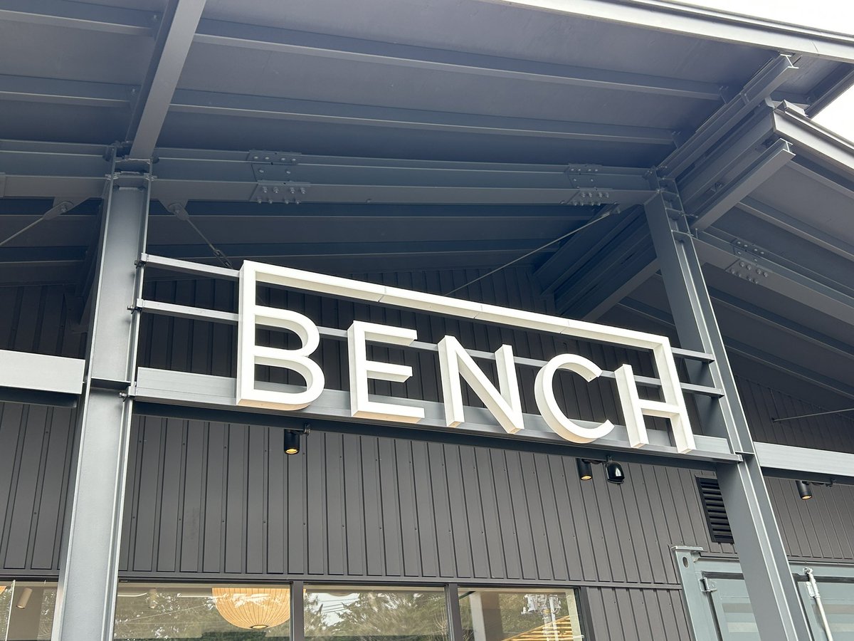 BENCHでモーニング！！
美味しい！
雰囲気もとても良い！！

ただ、これで4000円超える…