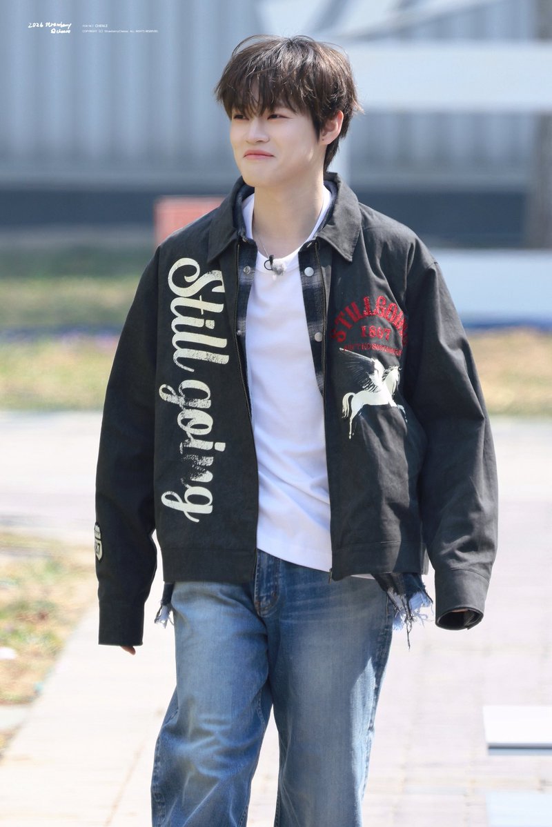 𝐒𝐭𝐫𝐚𝐰𝐛𝐞𝐫𝐫𝐲𝐂𝐡𝐞𝐞𝐬𝐞. tweet media