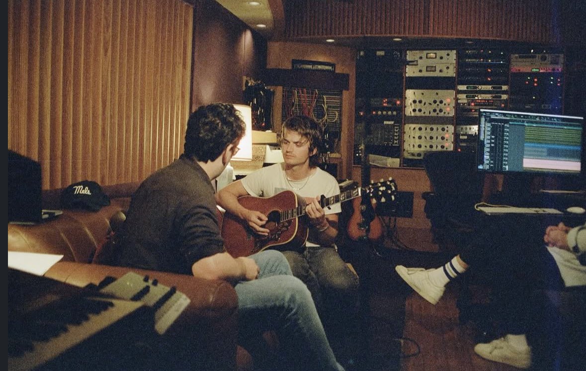 val clairdjo girl tweet media