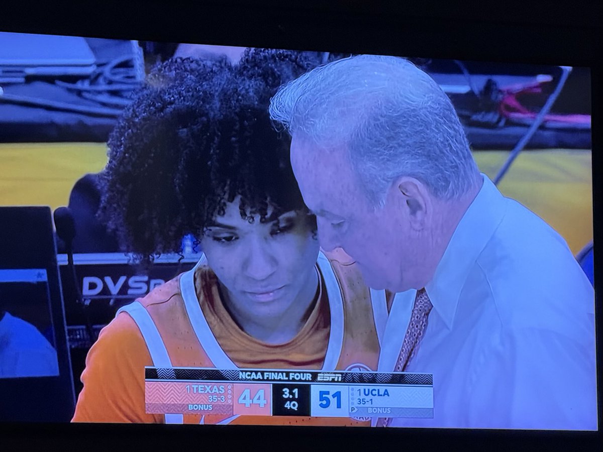 Seth Davis tweet media