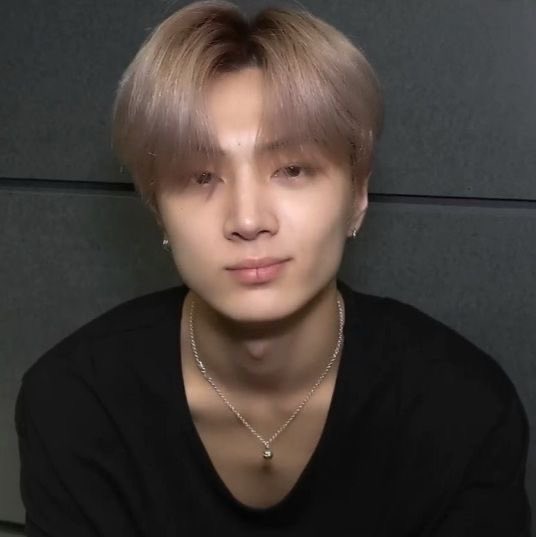 jay media⋆⭒˚.⋆ tweet media