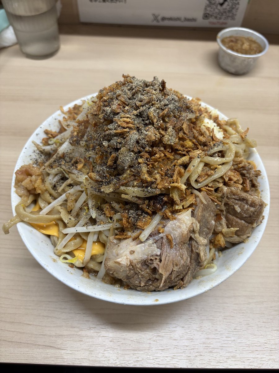 バタチ tweet media