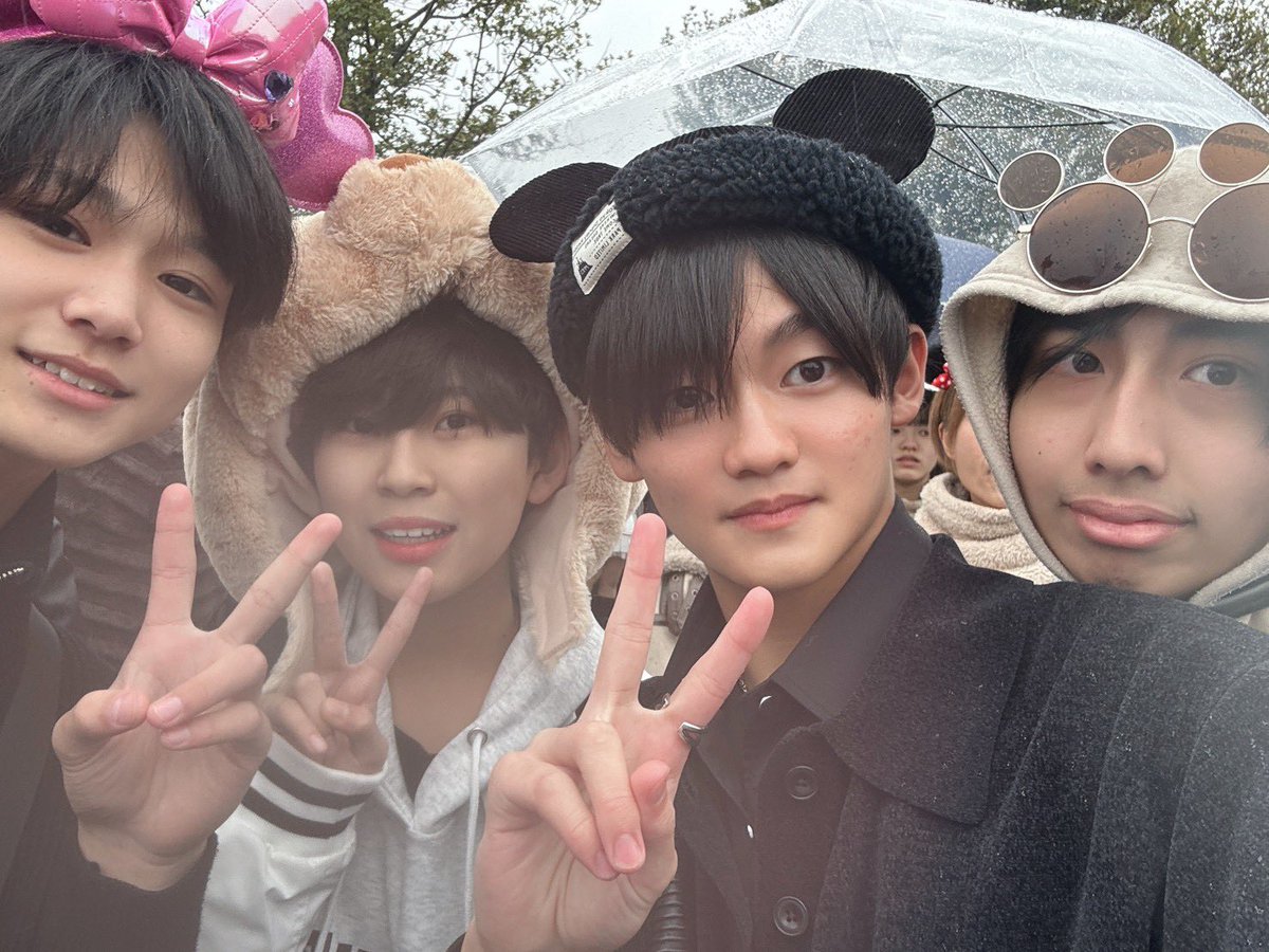 みんなとのDisney振り返り みんな背が高いからコアも大きく なりたーい