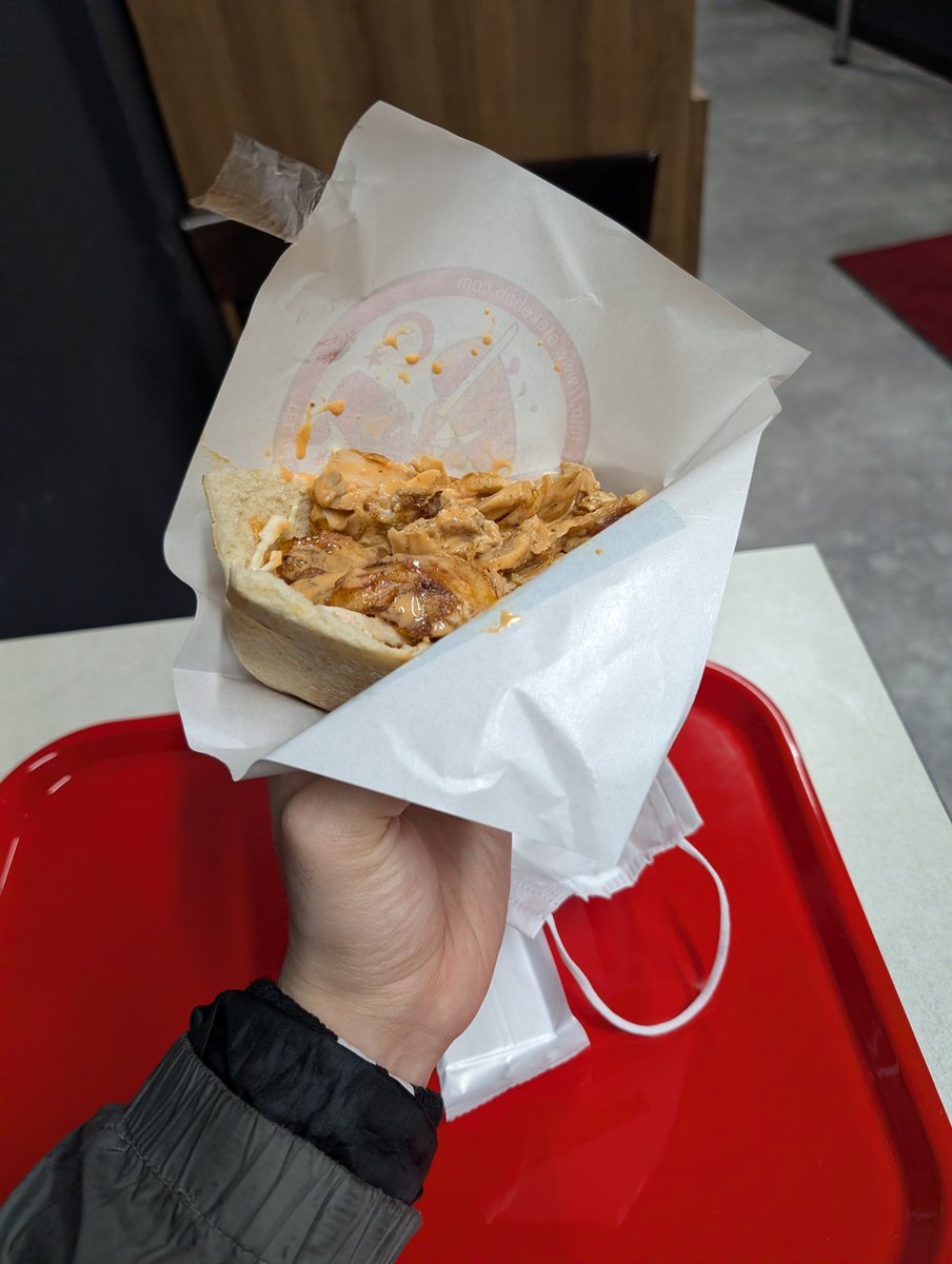 一人目 tweet media