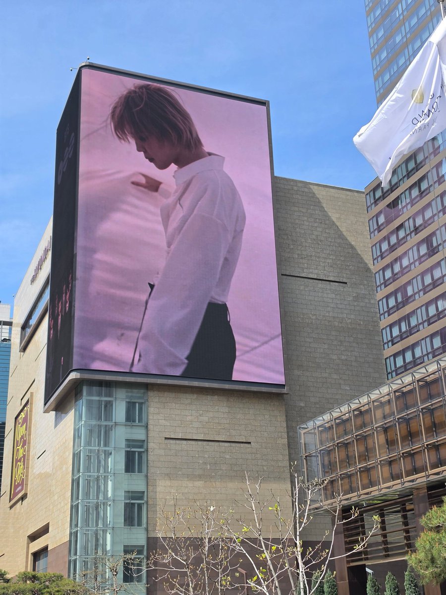 JIMIN RECORD tweet media