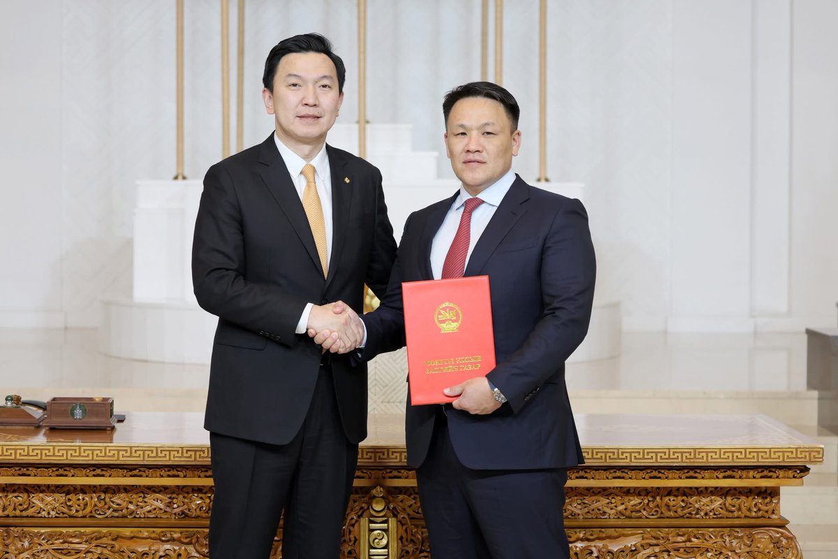 Graph.mn tweet media