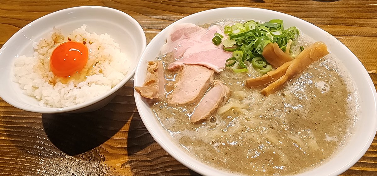 アスヒップ3号店 tweet media