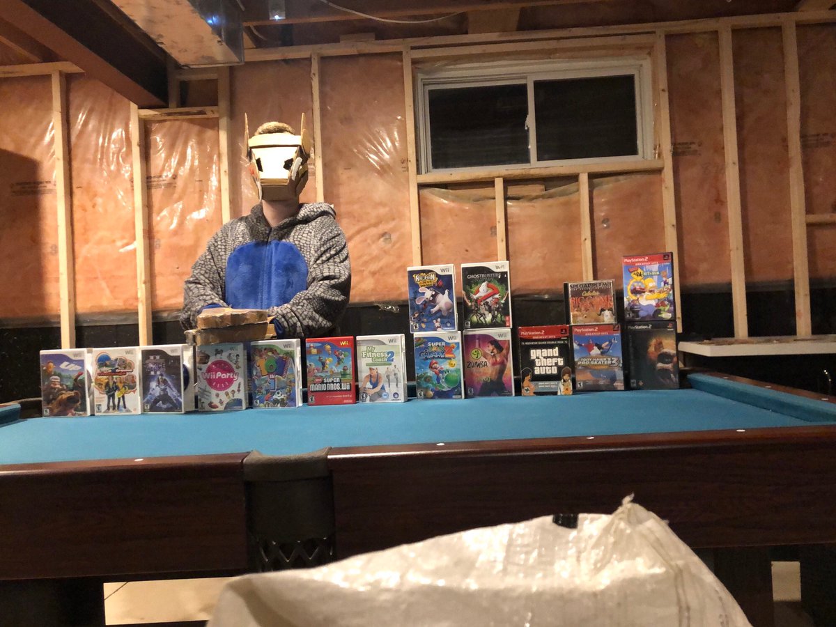 glitch3665's tweet photo. Happy fursuit Friday here is what I have collected this week and last month 

#furry #FursuitFriday #furryfandom #protogen https://t.co/lu9XHaQR1T