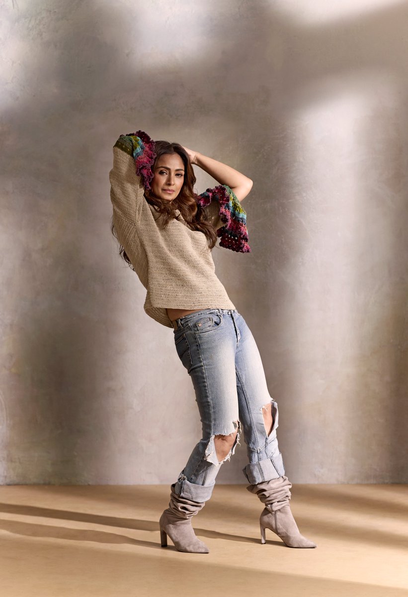 SimranbaggaOffc's tweet photo. Not just a shoot….a mood, a memory, and a celebration in every frame! Marking my new look and never giving up ever⭐️ Thank you for much love ❤️ #NewLookAlert #VibeCheck #BirthdayMood #SlayModeOn https://t.co/ZaFZpla5Vn