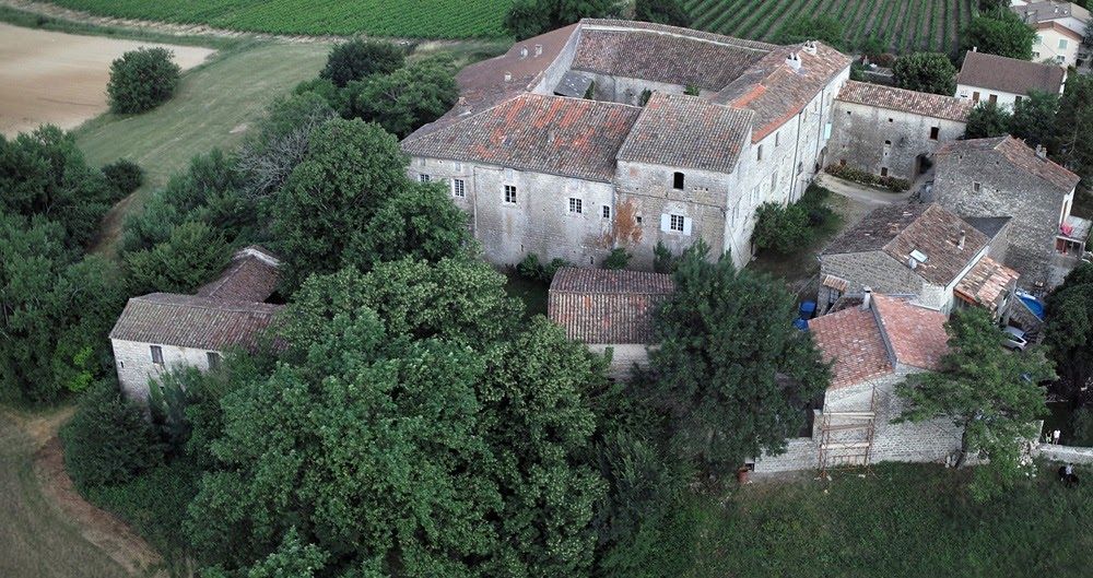 Templars_Now's tweet photo. Myth vs Mud - What Archaeology Tells Us About the Knights Templar 
✠
#templar #templier #Commandery #HistoryMatters #Hospitallers #KnightsTemplar #MedievalArchaeology #MedievalFrance #MedievalHeritage #MedievalHistory #MiddleAges  
✠ 
https://t.co/mZdobd37pF https://t.co/vxK8oqu5jX
