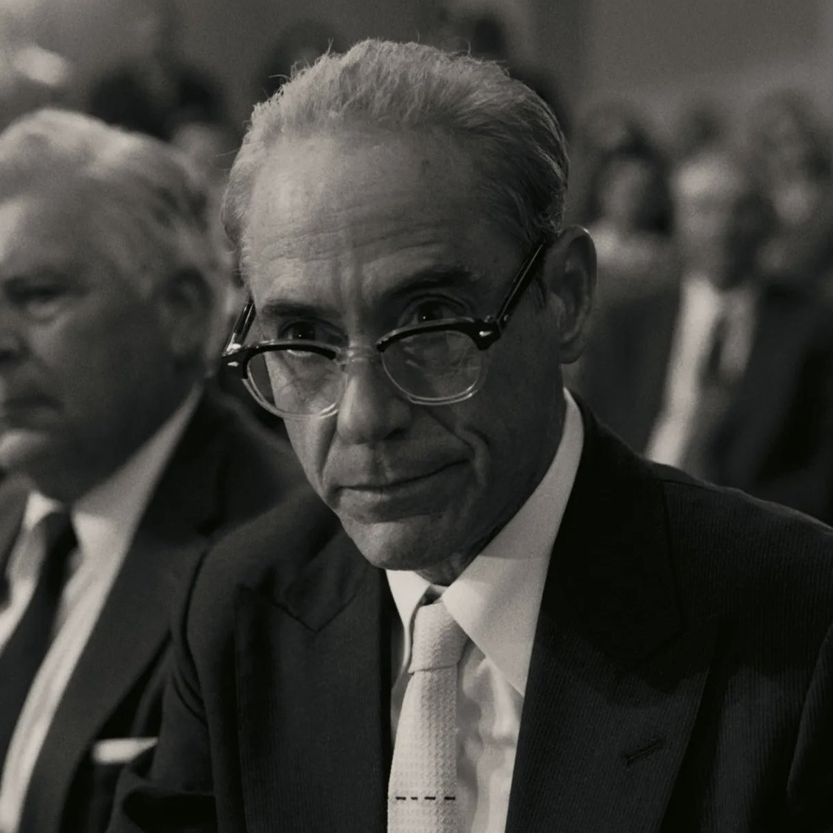 Pop Crave tweet media