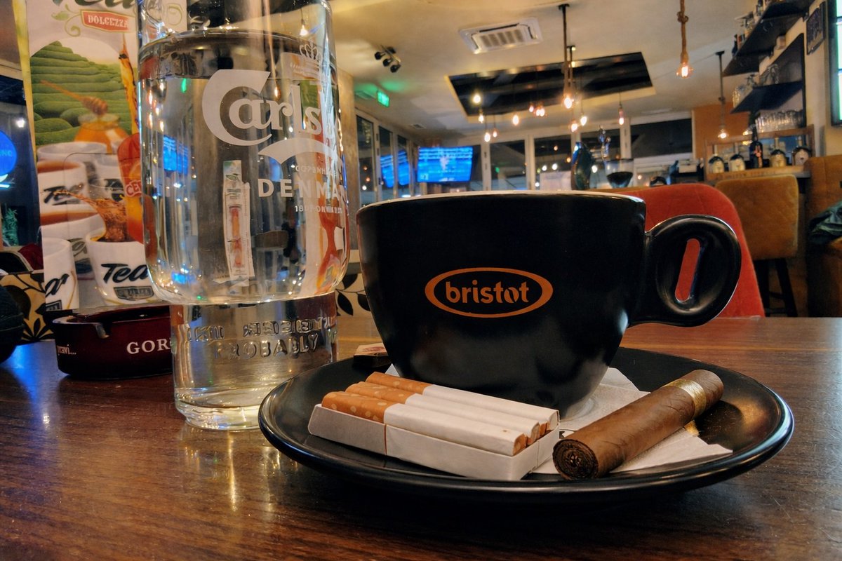 MB.DEKER tweet media