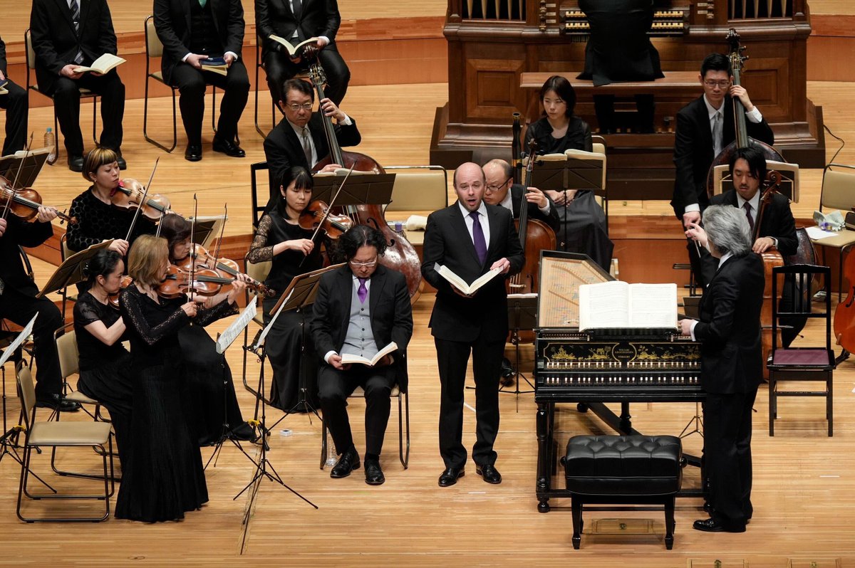 bach_collegium's tweet image. 本日、《マタイ受難曲》聖土曜日公演を開催いたします🎻

🗓️2026年4月4日 13:15開場／14:00開演
📍サントリーホール

🎼J. S. バッハ《マタイ受難曲》BWV 244

当日券は13:00より、S席・A席のみ当日券売り場にて販売中です🎫

あいにくのお天気となっておりますので、