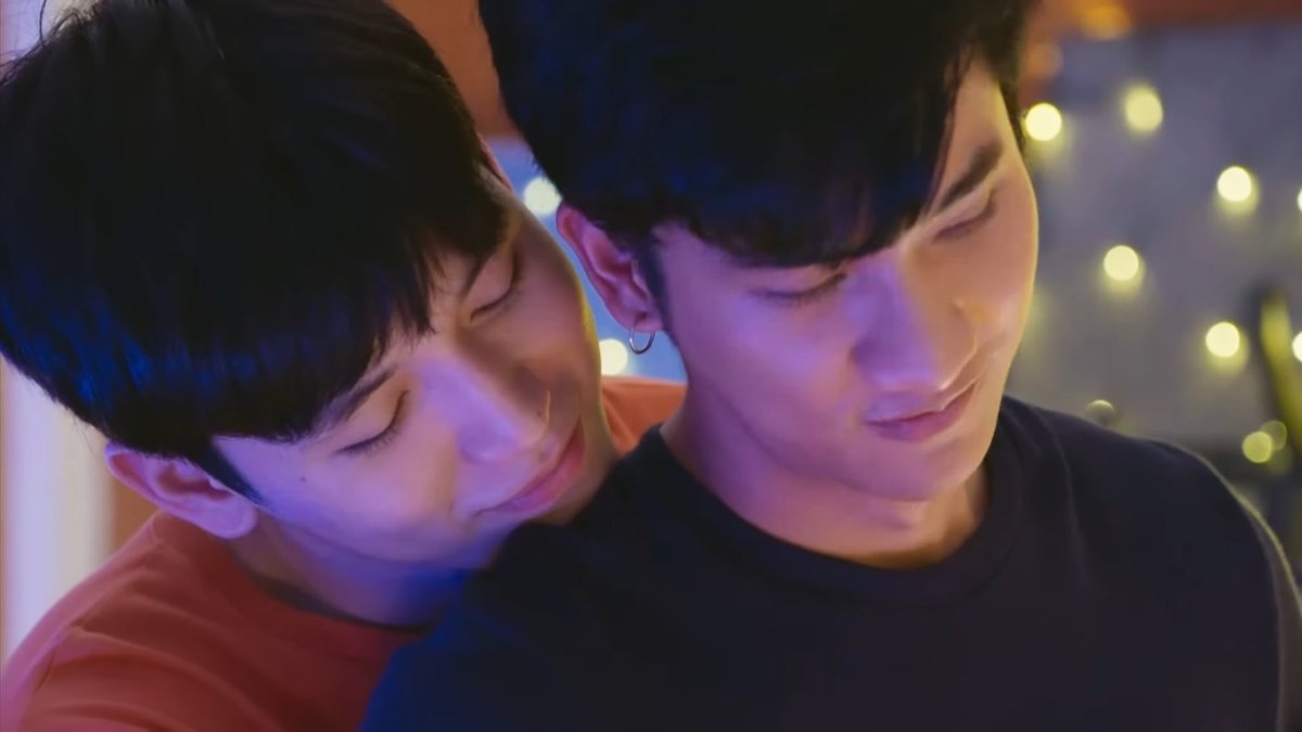 air ⋆˚࿔ tweet media