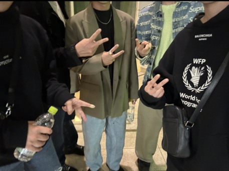 BitchFuckYouMen's tweet photo. シュプリーム代行！
しげるです！🥶
あちこちから追い込みかけられて毎晩不安で逃げ回る日々です！🥵🥵🥵🥵
@S_AM11_00
@SupremerShigeru
#Supreme #Supreme代行 #S_AM11代行サービス https://t.co/m8BtzdKNsd