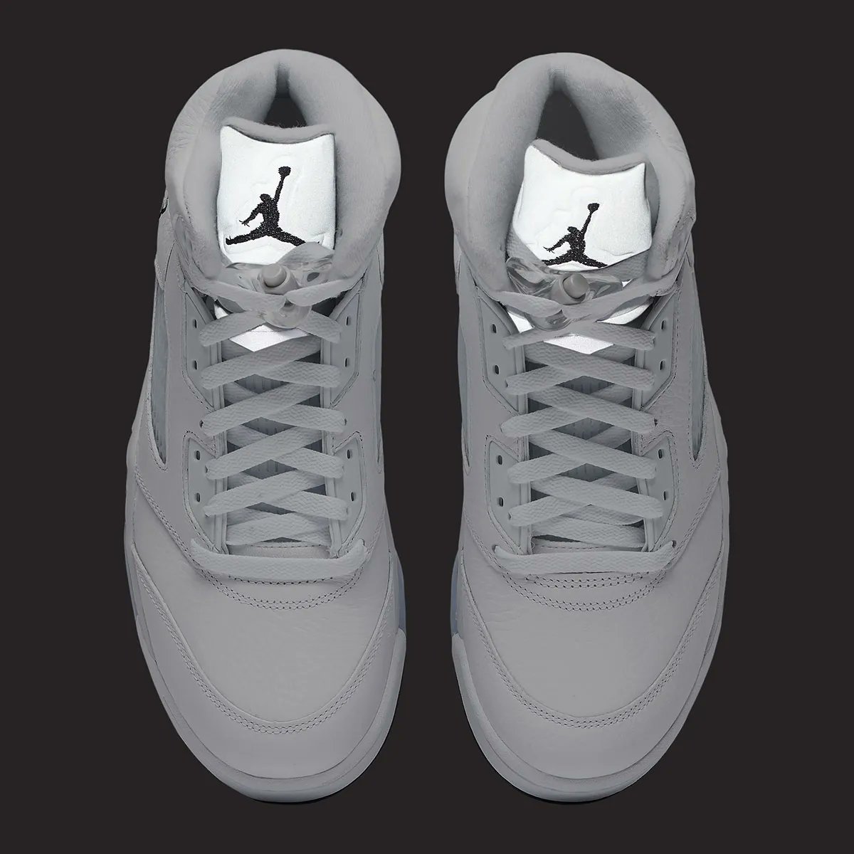 JustFreshKicks tweet media