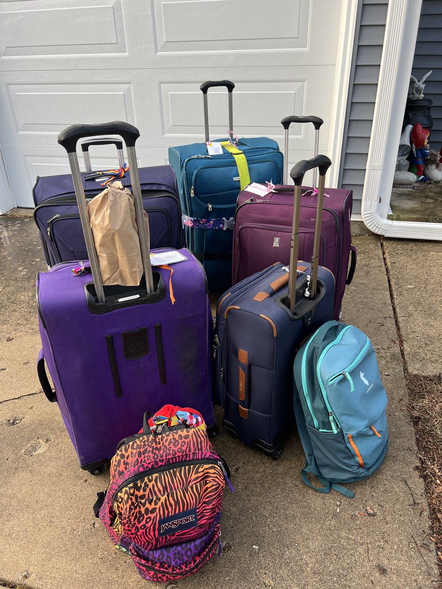 cinders23 tweet media