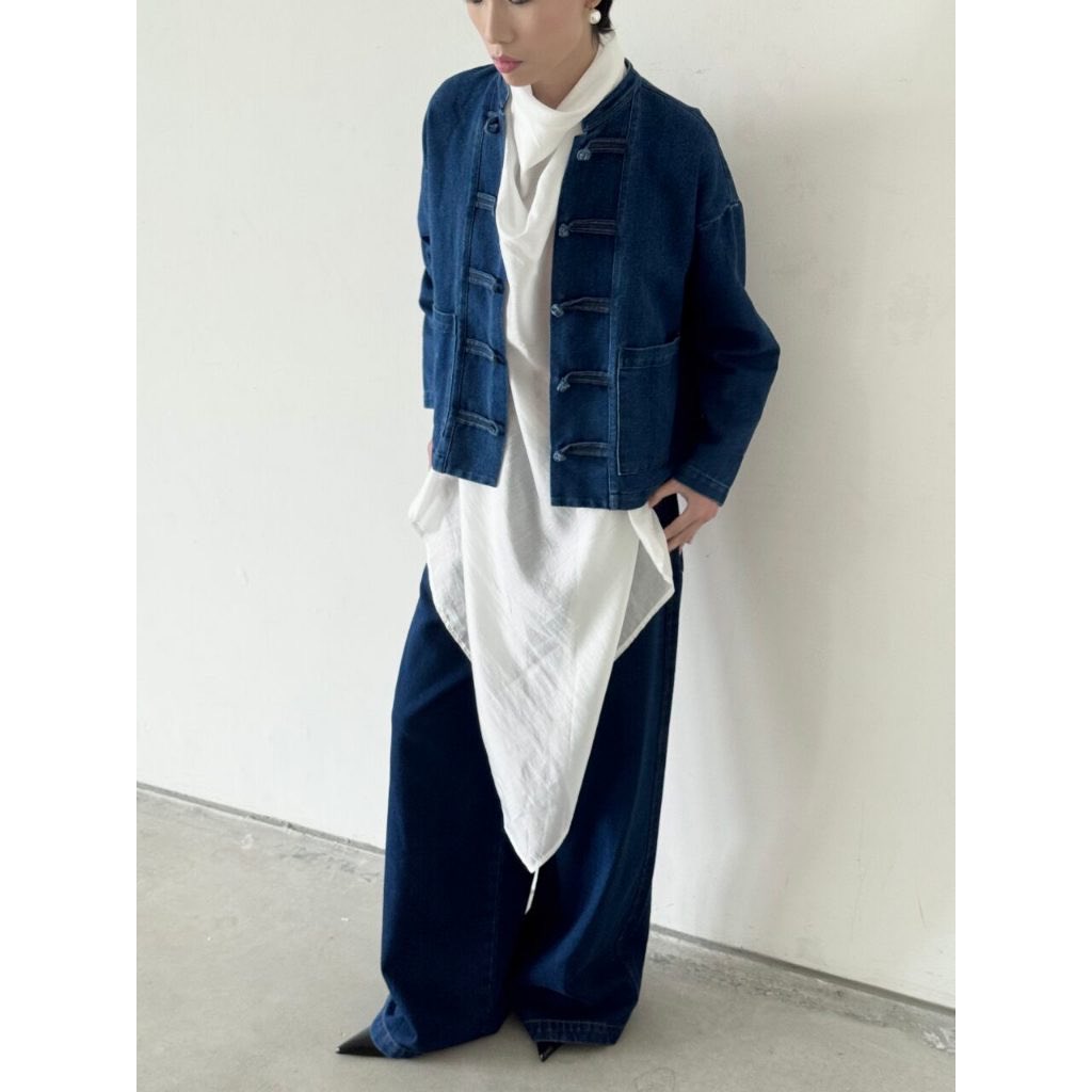 zyzyryy's tweet image. Denim jacket yang bikin auto keren! 🔥
Mai Denim Jacket dari Shopatvelvet, wajib punya buat semua outfit. Stok terbatas, buruan beli!
s.shopee.co.id/4Avk0wOtgZ

#DenimJacket #BajuWanita #OutfitWanita #RacunShopee #DiskonRacunShopee #ShopeeID