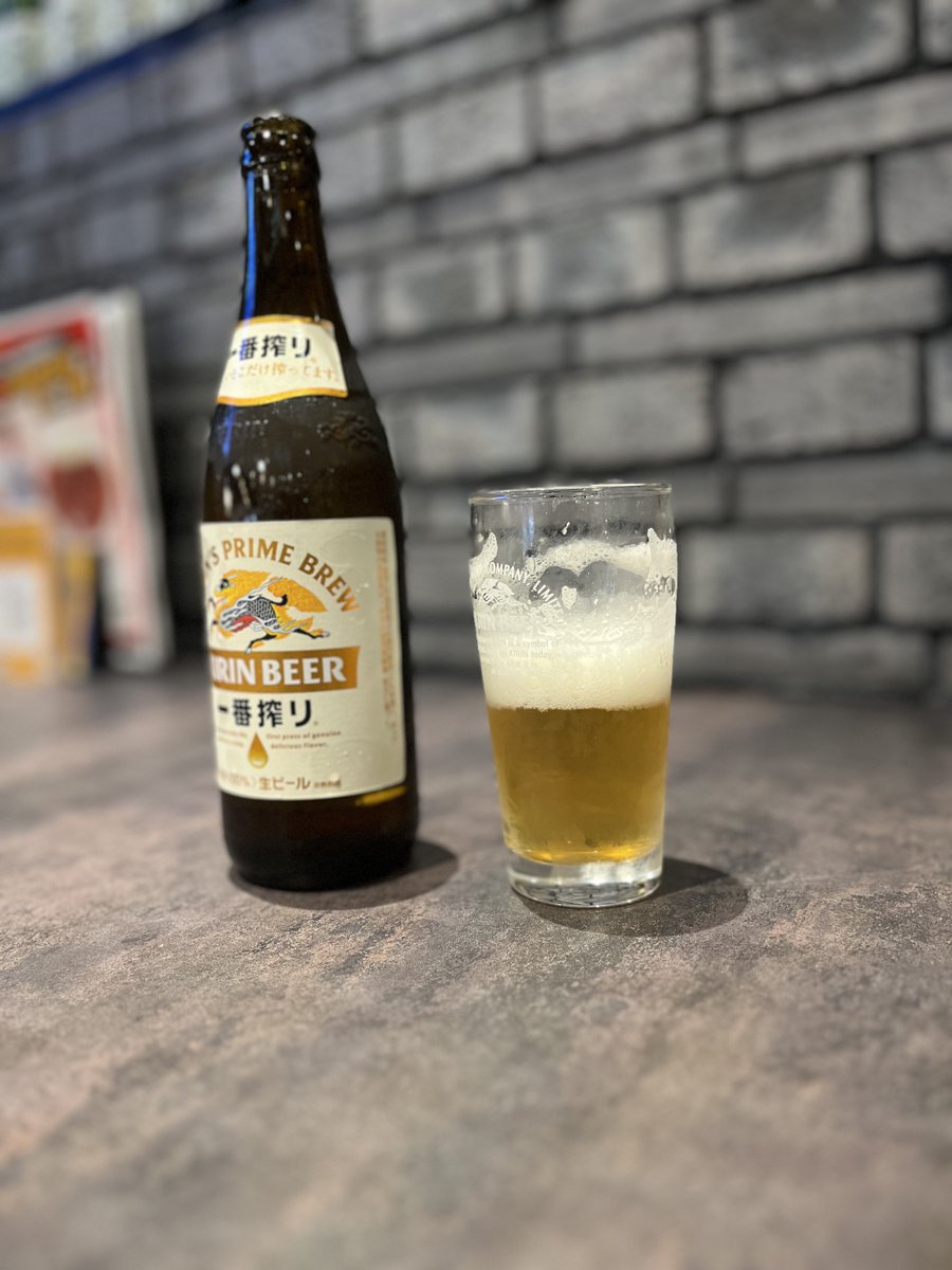 ブック tweet media