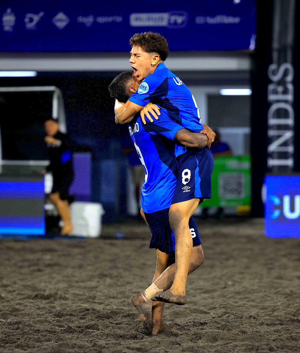 El Pájaro Picón tweet media