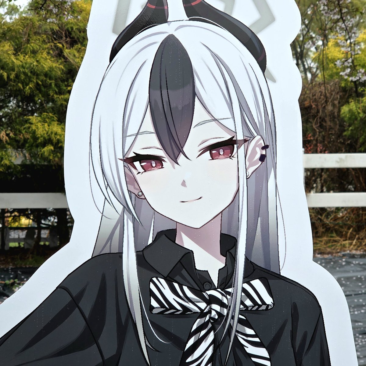 MiZhelika tweet media