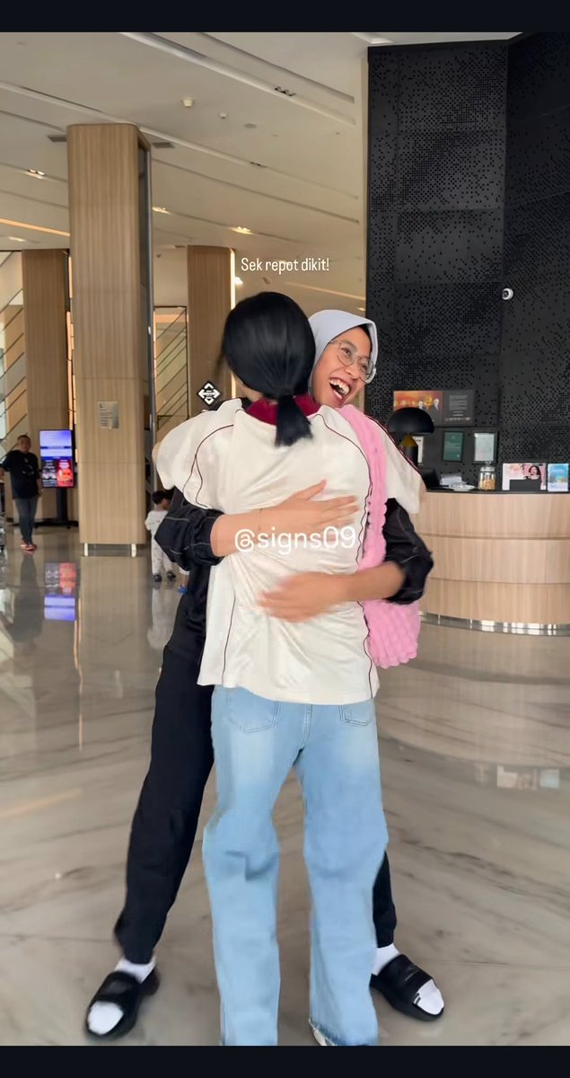 ✨️GL의 꽃말은 관랄✨️ 팥죽쑤어리셔스 드 주니어 in 304 tweet media