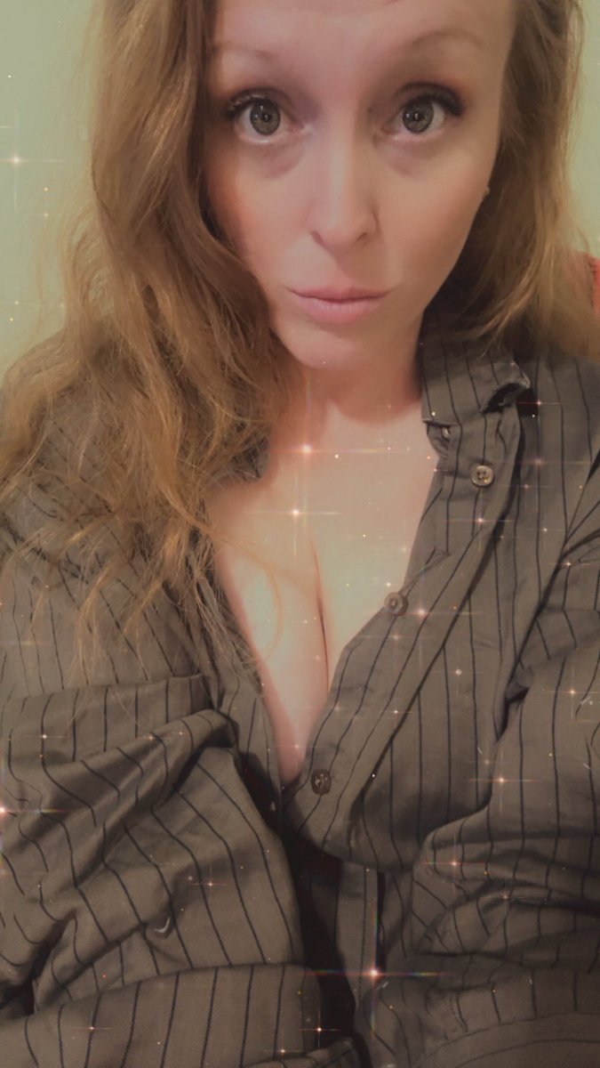 Little Red Trying Hood tweet media