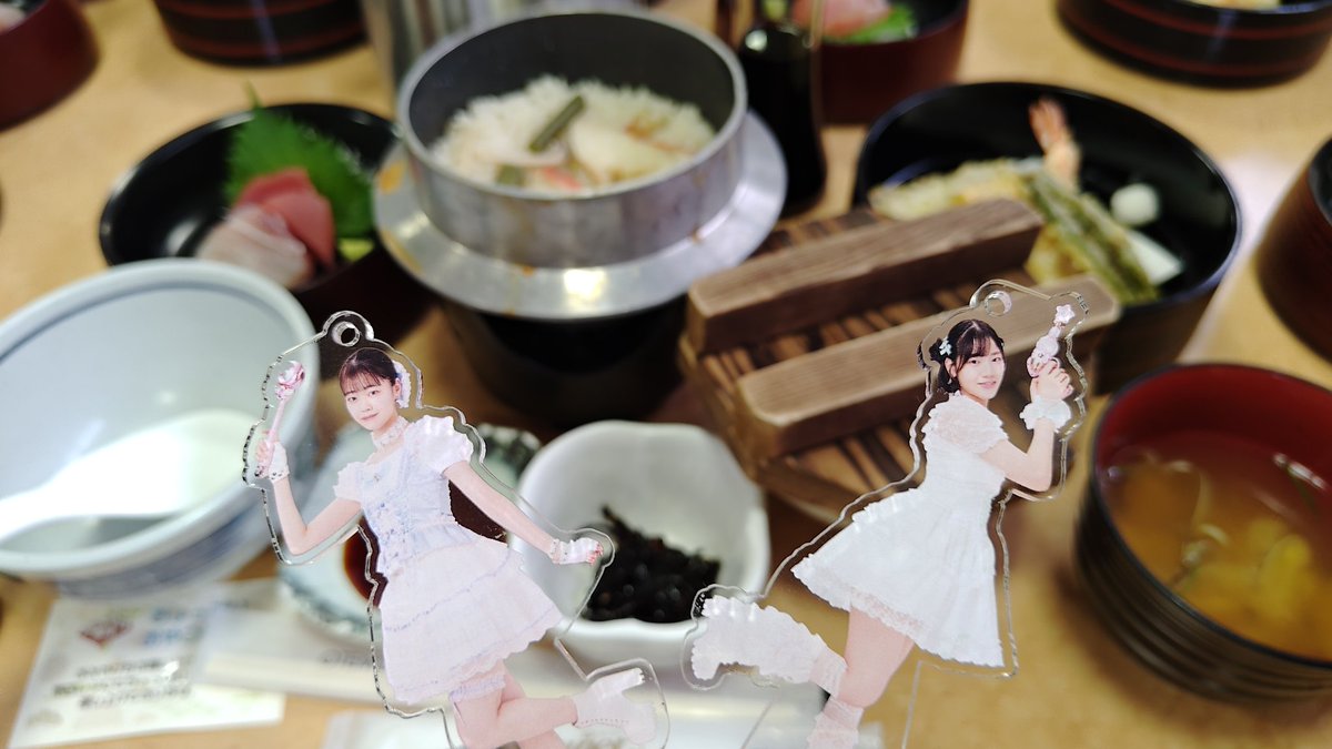 びびで〜 tweet media