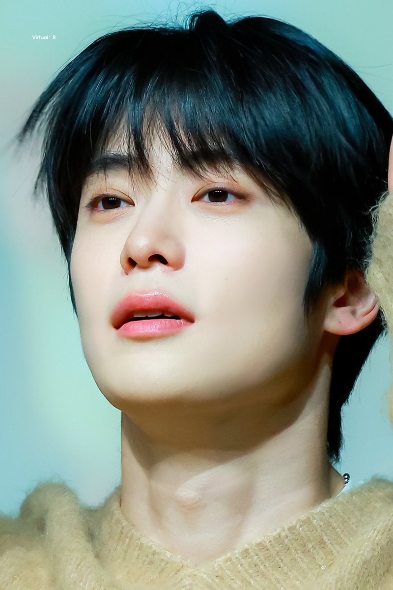 이 날 재현님 진짜 아랑스러운 거 아시는 분