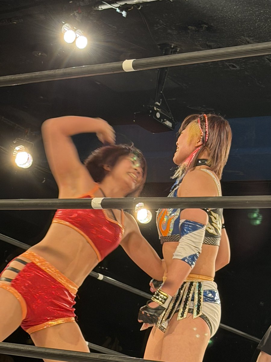 スマックダウン tweet media