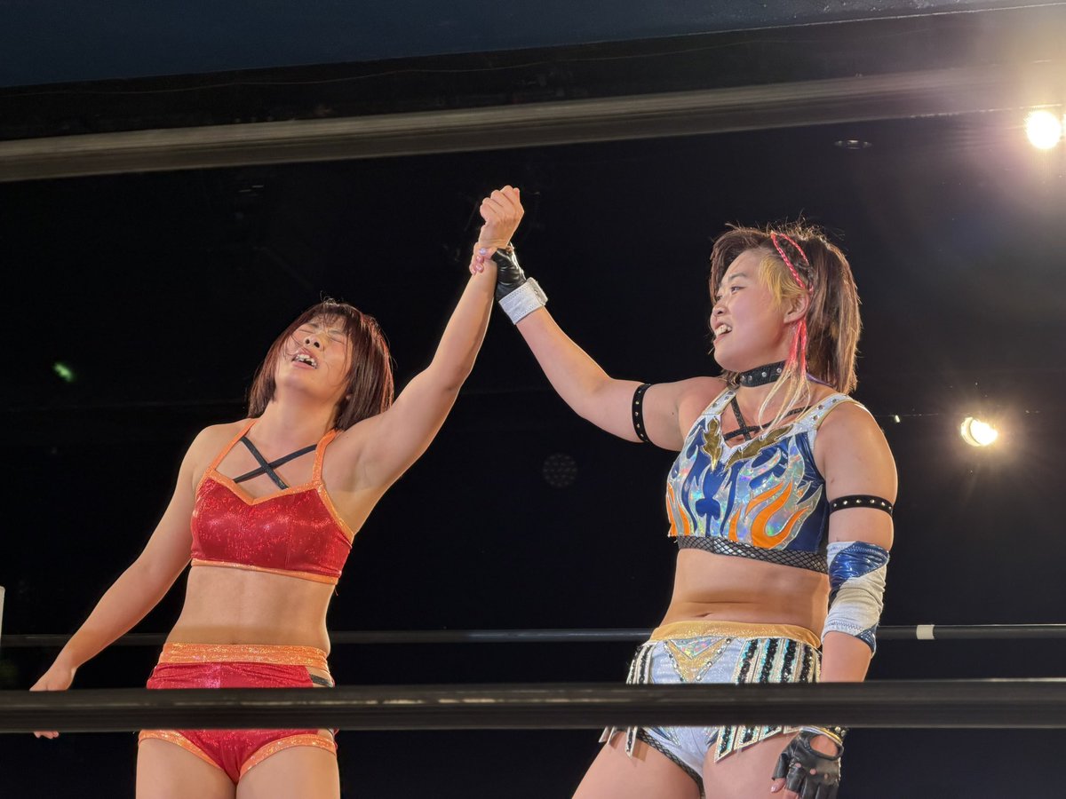 スマックダウン tweet media