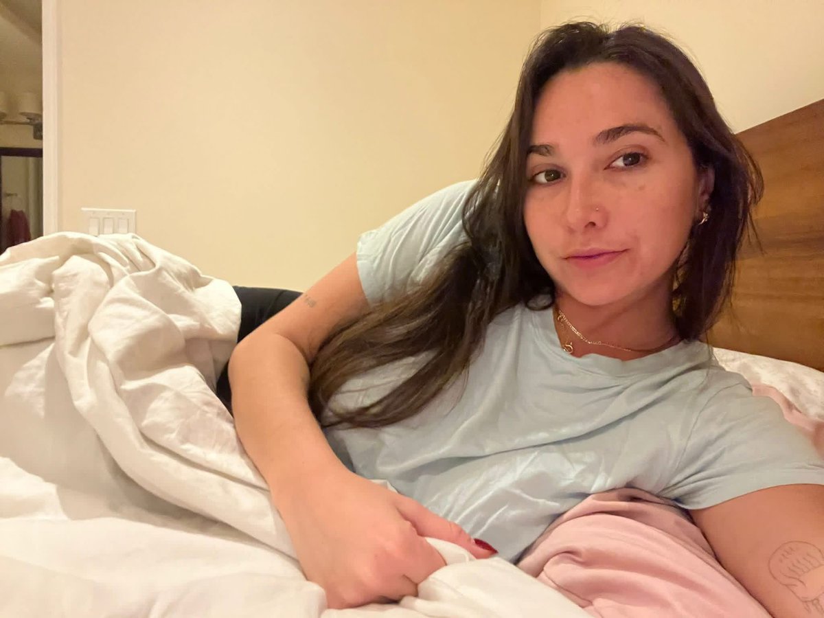 Isabella Davis tweet media