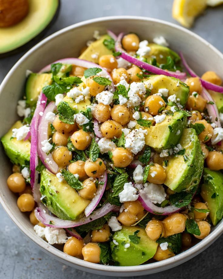 LabMariam48488's tweet image. 🥑🥗 Chickpea Feta Avocado Salad - creamy, tangy, and satisfying!

Packed with protein-rich chickpeas, fresh avocado, and salty feta, all tossed in a light dressing.

#HealthyEating #SaladIdeas #EatClean #MariamFoodLab