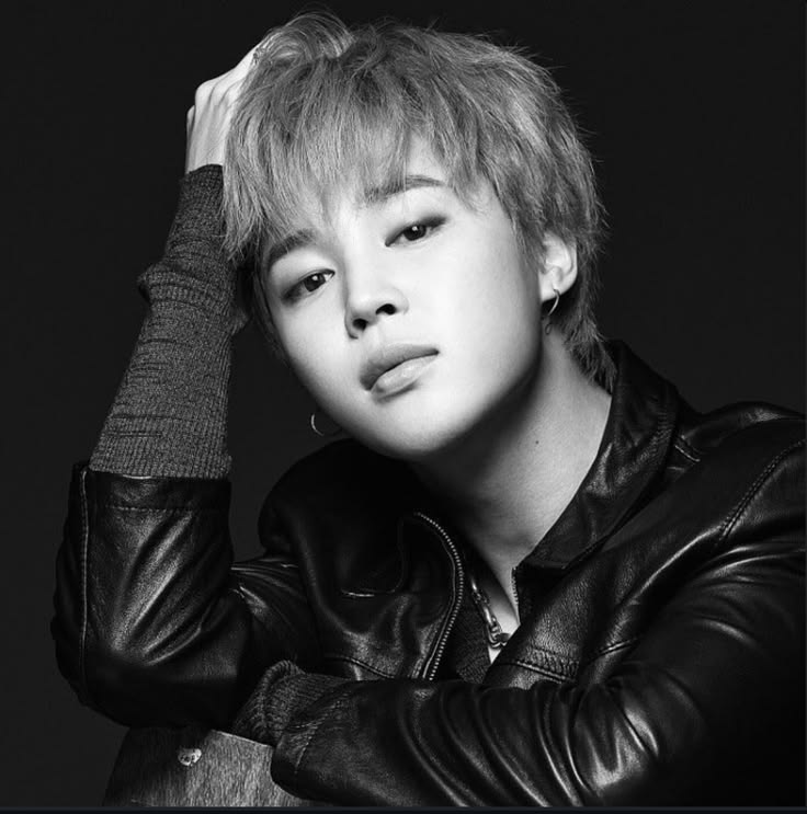 So⁷ ⊙⊝⊜ 🐾| verá a BTS tweet media