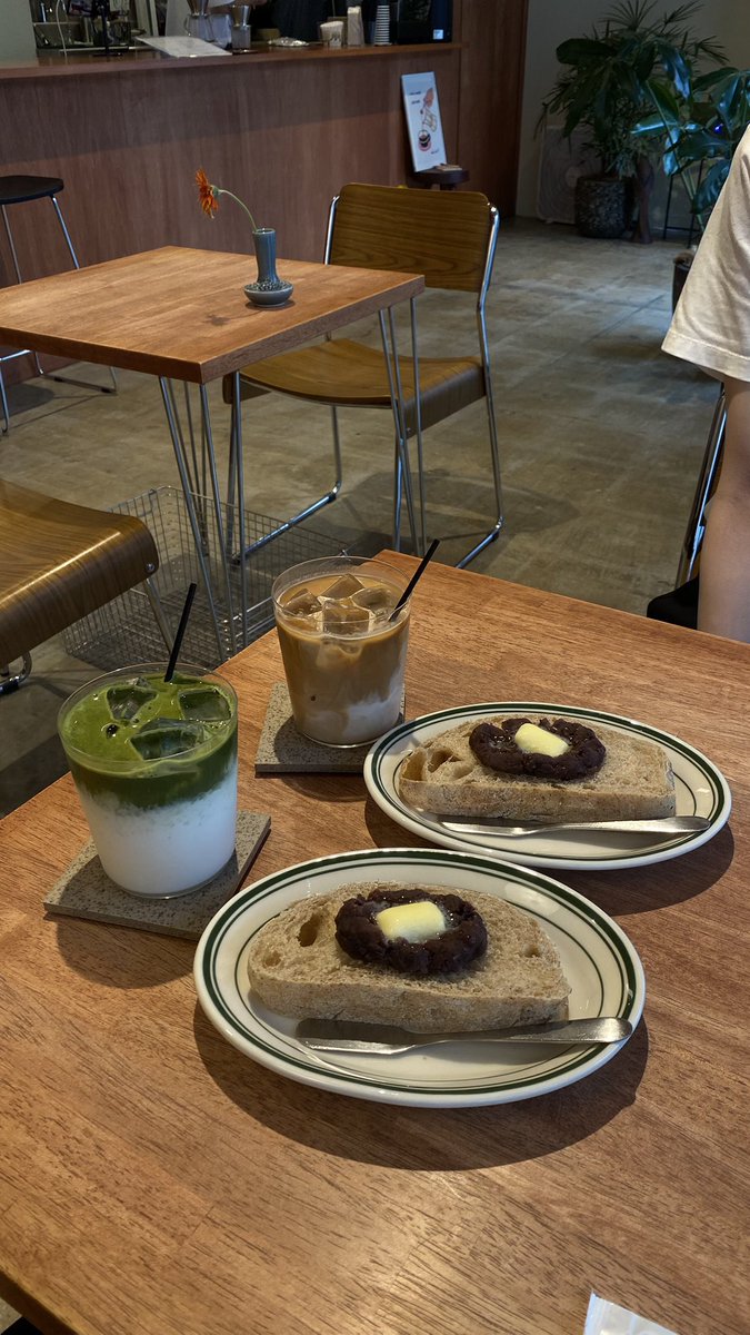 furikake__9's tweet photo. 抹茶ラテが綺麗な2層で素敵🪄
あんバター本当に大好き https://t.co/i7BLx8dETV
