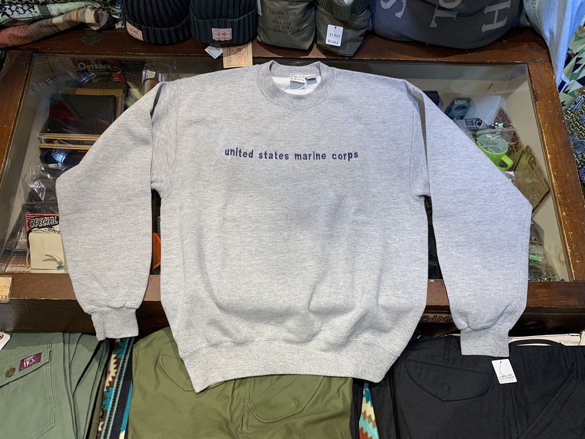 outsidekawasaki's tweet photo. USED SOFFE
刺繍 Trainer
-USMC-
Made In USA 🇺🇸

Size M
M〜Lぐらい
Price ¥6930 Taxin

#アウトサイド川崎 #川崎 #古着 #川崎古着 #神奈川古着 #川崎古着マップ #川崎アメカジ #soffe #ソフィー #刺繍 #ミリタリースウェット #古着スウェット #usmc #マリンコープ #madeinusa #アメリカ製 #アメカジ https://t.co/B5C9nLOby2