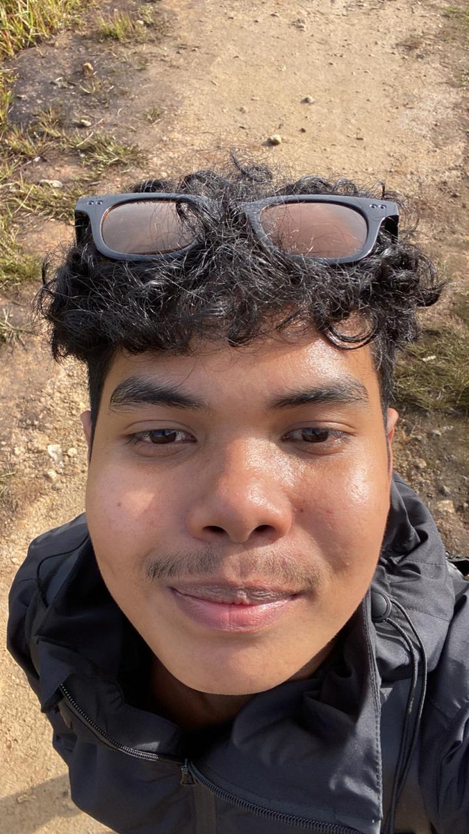 valee²⁴ | lg uts tweet media