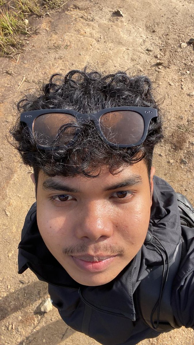 valee²⁴ | lg uts tweet media