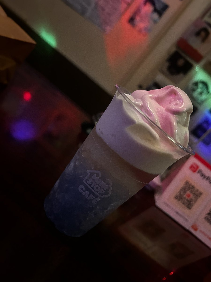 世界一繊細な黒ギャルの愛ちゃん tweet media