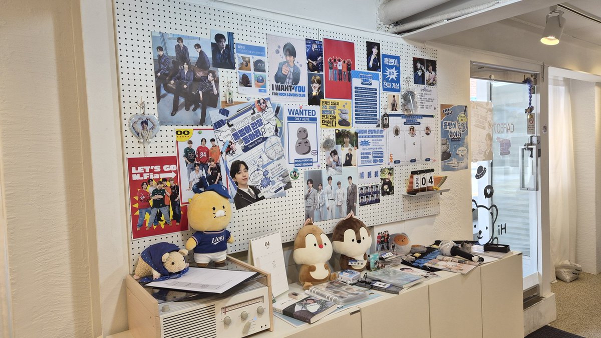 사월씨 tweet media