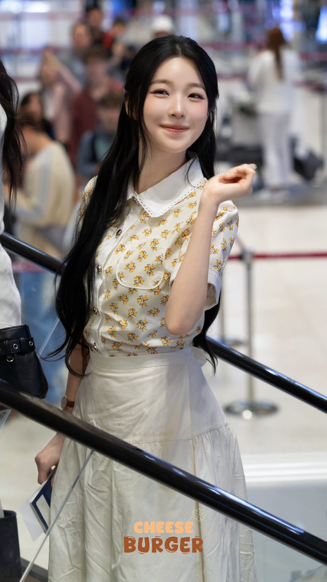 #프로미스나인 #fromis_9 
#백지헌 #BAEKJIHEON
26.04.04
백지헌 1p