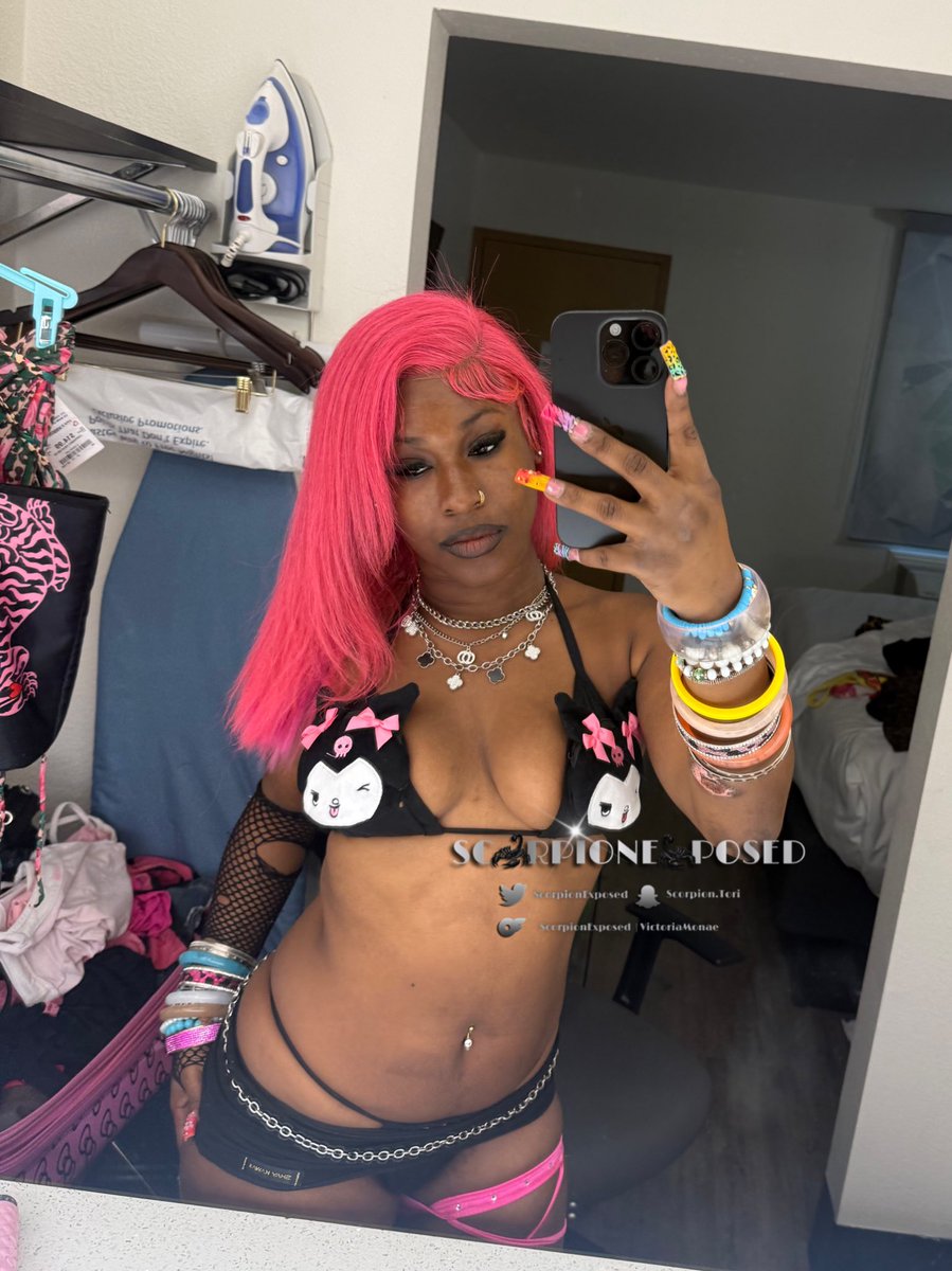 scorpionexposed's tweet photo. Sitting pretty 💕🖤🦂 https://t.co/iMAOtvN3I4